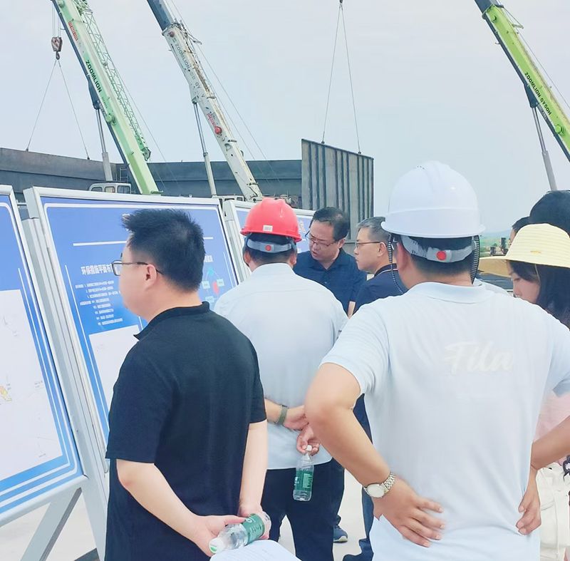 熱(re)烈(lie)歡迎各領(ling)導視詧我司承(cheng)建(jian)的南漪(yi)湖(hu)汚(wu)水處(chu)理(li)項目